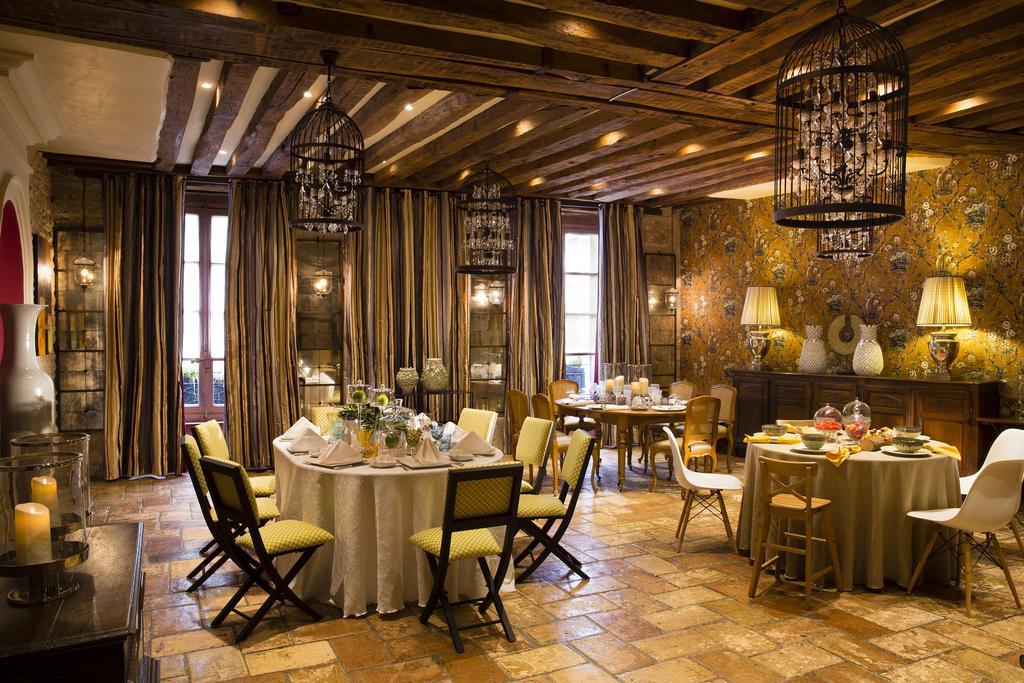Hotel De France Angerville  Buitenkant foto